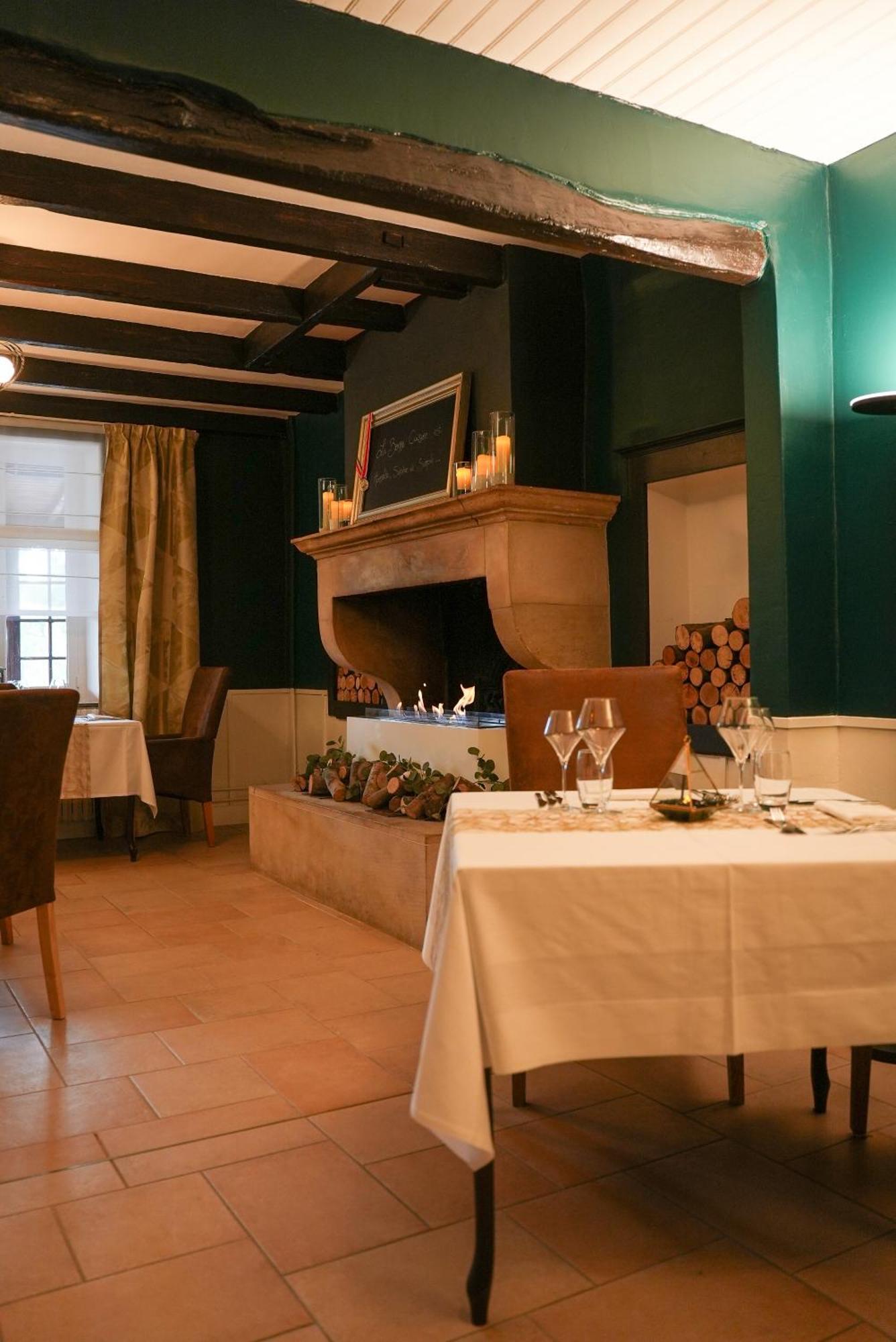 Logis Le Relais De La Voie Sacree Issoncourt Exterior foto