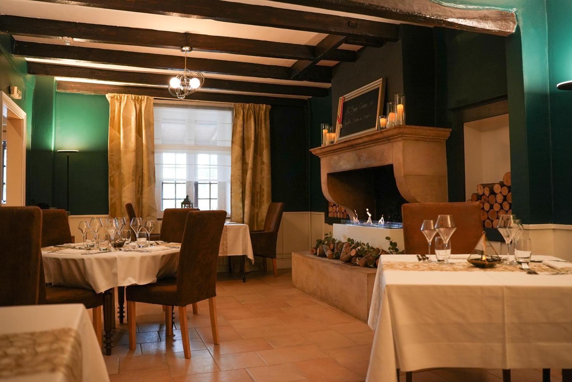 Logis Le Relais De La Voie Sacree Issoncourt Exterior foto